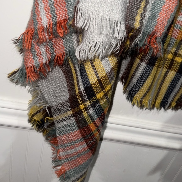 Lamamamas super soft scarf fall colors plaid pumpkin patch vibes wrap warm - Picture 2 of 3